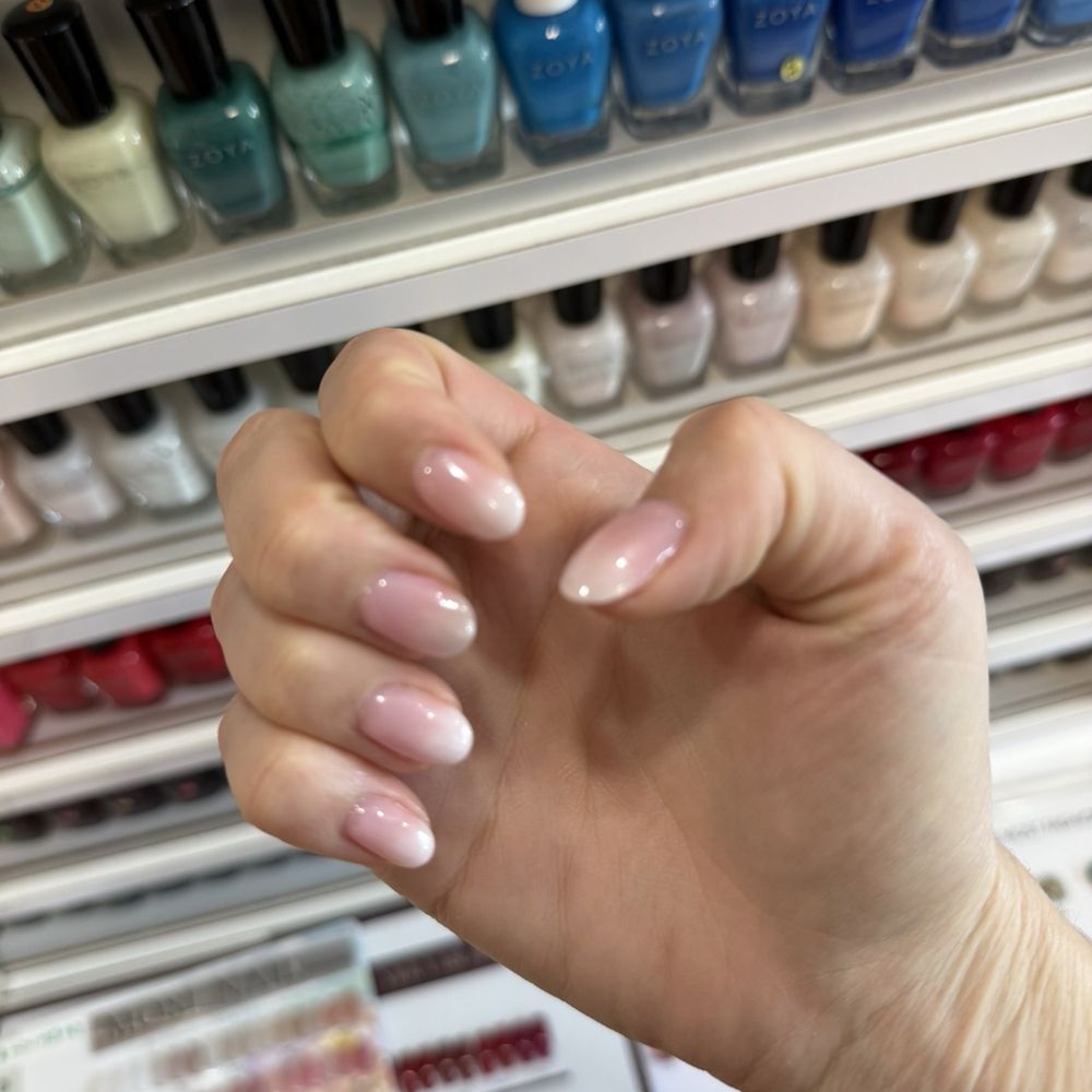 Rhinebeck Spa and Nails - Ombré + Chrome gel fill ! - Day Spas Near Me - Rhinebeck, New York