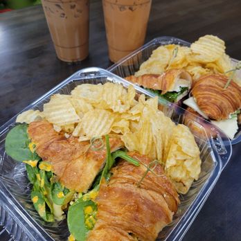Beanchain Coffee - Lattes and sandwiches. - Coffee & Tea Near Me - Mesa, Arizona