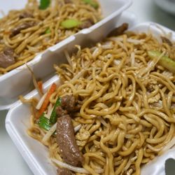 Frères - Shanghai noodles with beef.