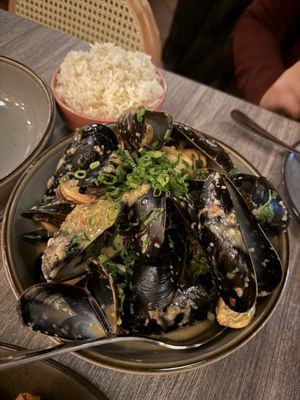 Bayan Ko Diner by null