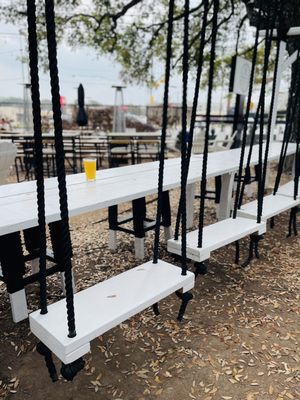 Walter's Tavern by null