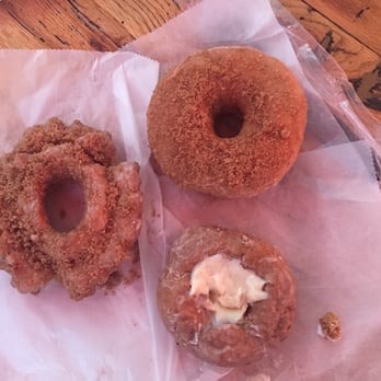 Do-Rite Donuts & Chicken - Cinnamon crunch old-fashioned, cinnamon crunch raised and carrot cake doughnuts. - Donuts Near Me - Chicago, Illinois Do-Rite Donuts & Chicken - Cinnamon crunch old-fashioned, cinnamon crunch raised and carrot cake doughnuts. - Donuts Near Me - Chicago, Illinois