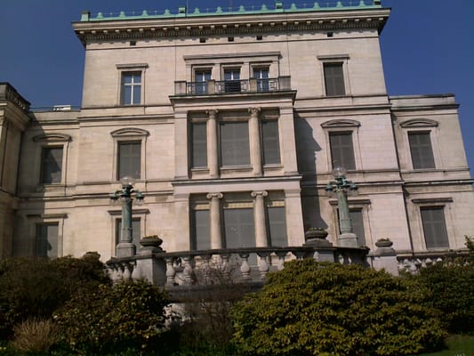 Villa Hügel by null