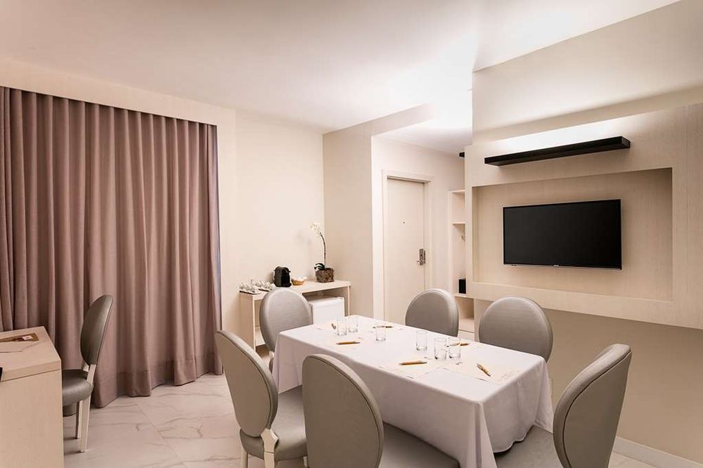 Best Western Plus Copacabana Design Hotel