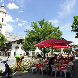 Cafe Thron - Bar und Cafe Thron in der Fußgängerzone
