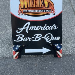 Willie V's Pit Smoked BBQ