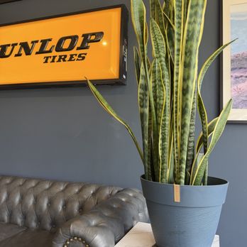 Adirondack Tire & Service - Pleasant waiting area. - Tires Near Me - Colonie, New York Adirondack Tire & Service - Pleasant waiting area. - Tires Near Me - Colonie, New York