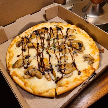 Bistro 743 - Yummy mush pissa - Venues & Event Spaces Near Me - Grand Junction, Colorado