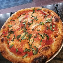 Classic Margherita pizza Classic Margherita pizza