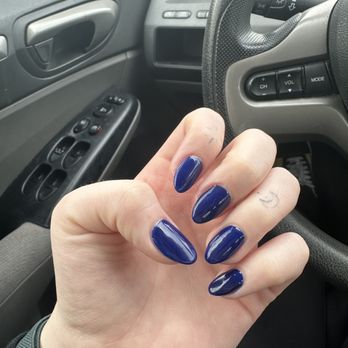 Amethyst Nail Lounge - Nail Salons Near Me - Roseville, California