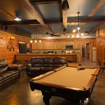 Best Bear Lodge & Campground - Speedy Bear Cabin Irons, Michigan sleeps 14 - Hotels Near Me - Irons, Michigan