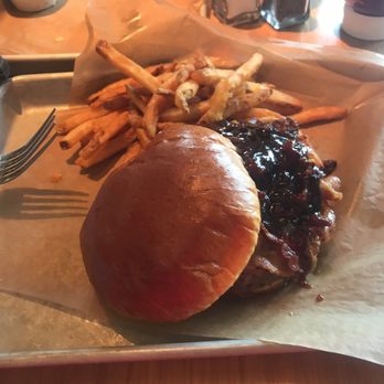 BJ's Restaurant & Brewhouse - Brisket burger - Breweries Near Me - Warwick, Rhode Island