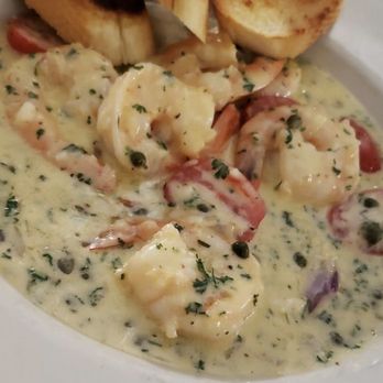 Lily's Seafood - Garlicky Shrimp Scampi - Breweries Near Me - Royal Oak, Michigan