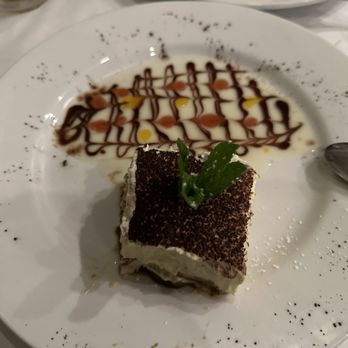 Luna Restaurant - Tiramisu - Italian Near Me - Concord, California Luna Restaurant - Tiramisu - Italian Near Me - Concord, California