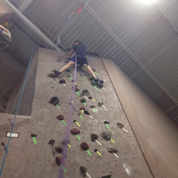 Island Rock - Gyms Near Me - Plainview, New York