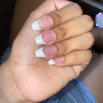 Venus and Mars Nails Lounge - Broken nail on index finger - Nail Salons Near Me - La Mesa, California Venus and Mars Nails Lounge - Broken nail on index finger - Nail Salons Near Me - La Mesa, California
