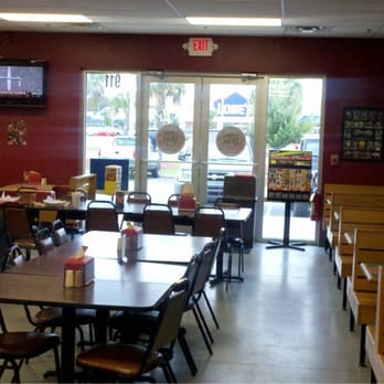 Skinny Pete's - Front of store looking from the back of store. - Chicken Wings Near Me - Brunswick, Georgia