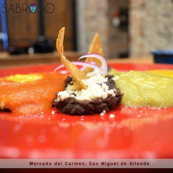 Sabroso Taquería - Huevos divorciados. Aquí los desayunos se sirven todo el día. No tienes que correr a desayunar antes de las 12. - Mexican Near Me - San Miguel de Allende, GUA Sabroso Taquería - Huevos divorciados. Aquí los desayunos se sirven todo el día. No tienes que correr a desayunar antes de las 12. - Mexican Near Me - San Miguel de Allende, GUA
