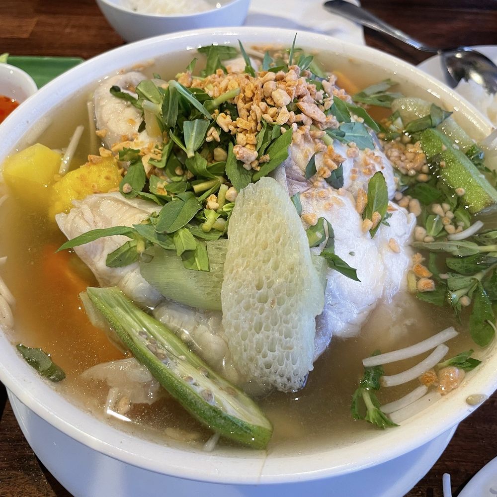 Cyclo Vietnamese Cuisine - Canh chua ca - Vietnamese catfish sweet and sour soup - Vietnamese Near Me - Chandler, Arizona