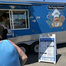 The Frying Dutchman - Standing in line at noon.