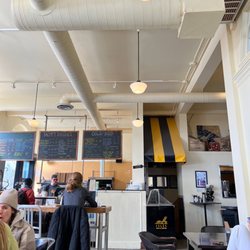 Isles Bun & Coffee - Interior