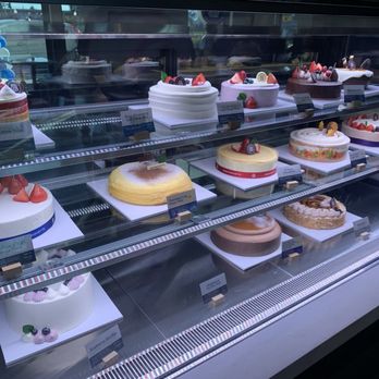 Paris Baguette - Whole cakes - Bakeries Near Me - Monrovia, California