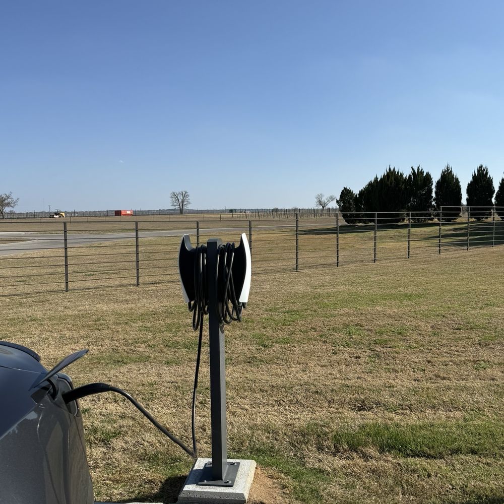 Grape Creek Vineyard - Free Tesla charging stations - Wineries Near Me - Fredericksburg, Texas