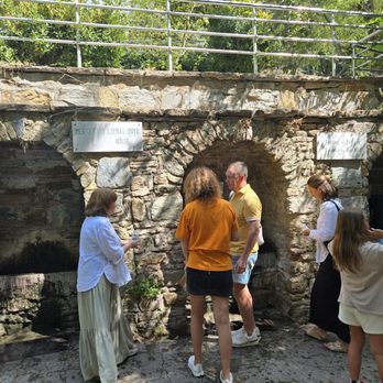 Meryem Ana Evi - Landmarks & Historical Buildings Near Me - İzmir, 35