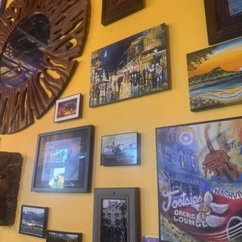 Violet Rooster - Decoration - Breakfast & Brunch Near Me - Chino Hills, California Violet Rooster - Decoration - Breakfast & Brunch Near Me - Chino Hills, California