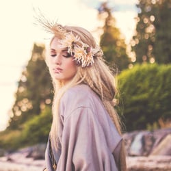 Adhesif Clothing - Summer style is a breeze at Adhesif Clothing
