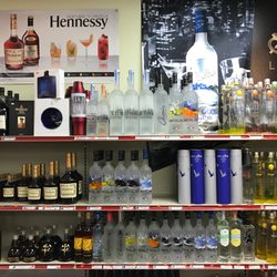 Stonefield Liquor & Discount Tobacco