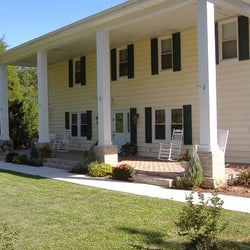 Monroe Bay Inn