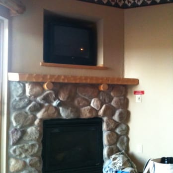 Gas Fire Place W Old School Tv Yelp