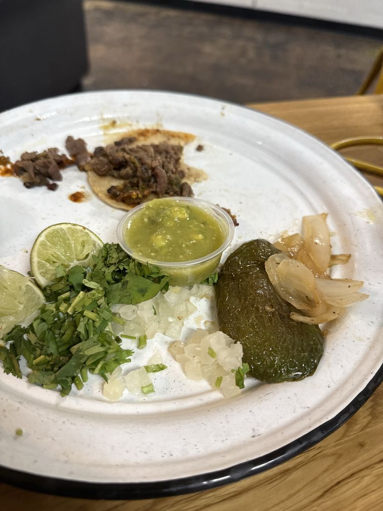 Los Primos Tacos & More
