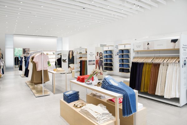 Everlane by null