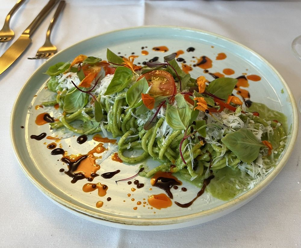 35 BEACH Updated October 2024 16 Photos & 19 Reviews 35 Beach St