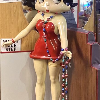 Mel's Diner - Betty Boop with A string of Christmas lights. - Diners Near Me - Fort Myers, Florida Mel's Diner - Betty Boop with A string of Christmas lights. - Diners Near Me - Fort Myers, Florida