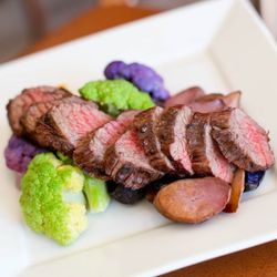 Moose & Maple - Hangar Steak is perfectly prepared