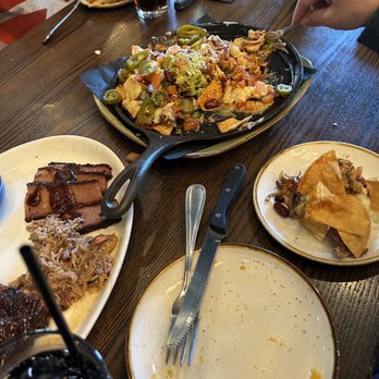 Gus's BBQ - Nachos - Barbeque Near Me - Porter Ranch, California
