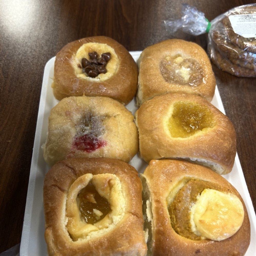 Hruska's - 6 diff flavors of kolaches - Bakeries Near Me - Ellinger, Texas