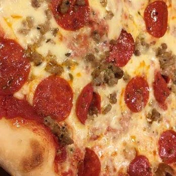 Grumbellies - a pepperoni pizza in a box - Pizza Near Me - Fort Edward, New York