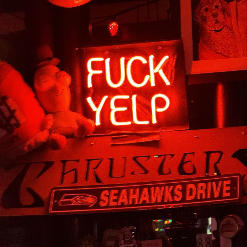 Thrusters Lounge - Bar decor - Lounges Near Me - San Diego, California