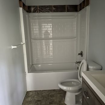 SOS Restoration - New bathroom. Pretty new tub/shower. - Damage Restoration Near Me - Wasilla, Alaska SOS Restoration - New bathroom. Pretty new tub/shower. - Damage Restoration Near Me - Wasilla, Alaska