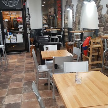 Bistro 6050 - Great seating and jazzy music playing - Empanadas Near Me - Chicago, Illinois