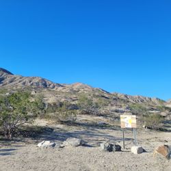 Long Canyon Trailhead - Desert scenery....bring water