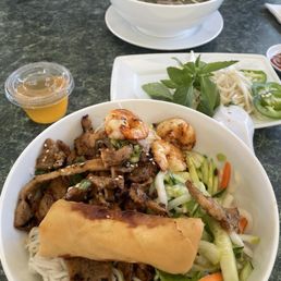 Bun Cha giò Crispy Rolls Noodle Salad Pork & shrimp Or Vegetarian!. Bun Cha giò Crispy Rolls Noodle Salad Pork & shrimp Or Vegetarian!.