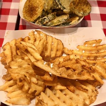 Lowcountry South Loop - Cajun/Creole Near Me - Chicago, Illinois
