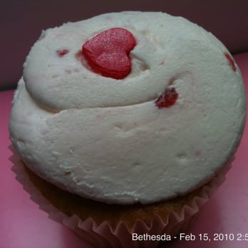 Georgetown Cupcake - Strawberry- kinda smashed on side.. - Bakeries Near Me - Bethesda, Maryland Georgetown Cupcake - Strawberry- kinda smashed on side.. - Bakeries Near Me - Bethesda, Maryland