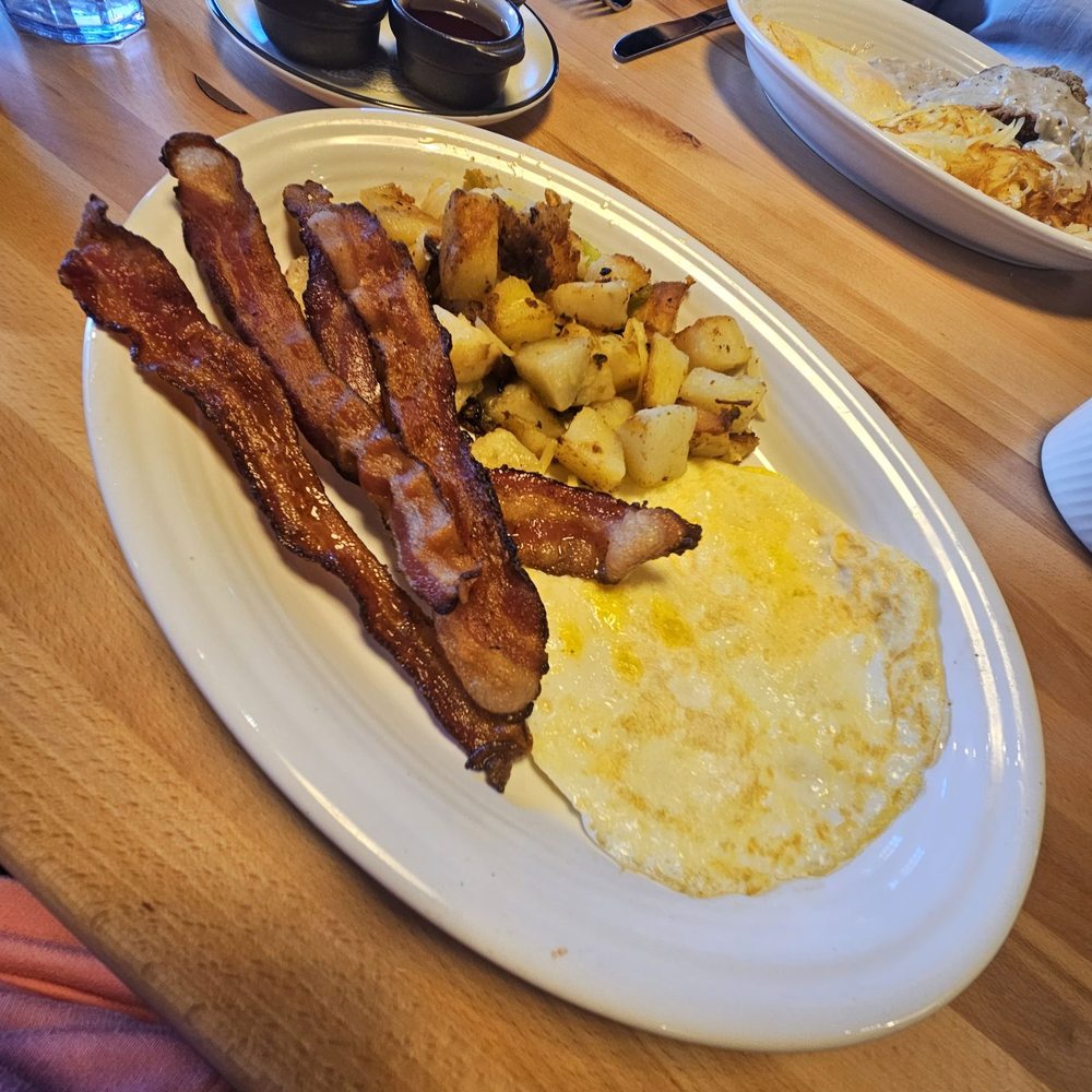 Janet’s Cafe - Eggs and bacon with country potatoes - Coffee & Tea Near Me - Eagle, Idaho Janet’s Cafe - Eggs and bacon with country potatoes - Coffee & Tea Near Me - Eagle, Idaho