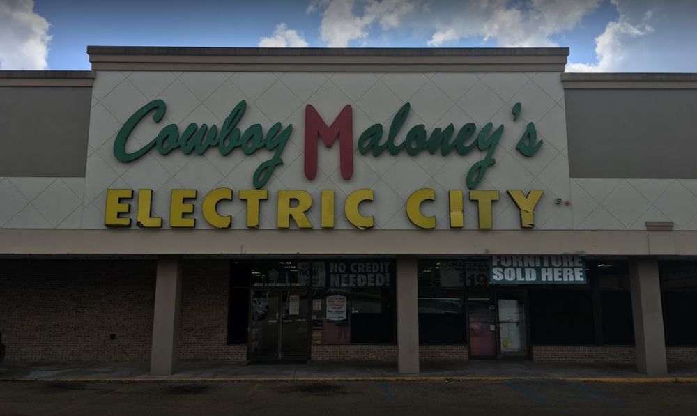 COWBOY MALONEY’S HOME STORE Updated September 2024 1800 S Frontage